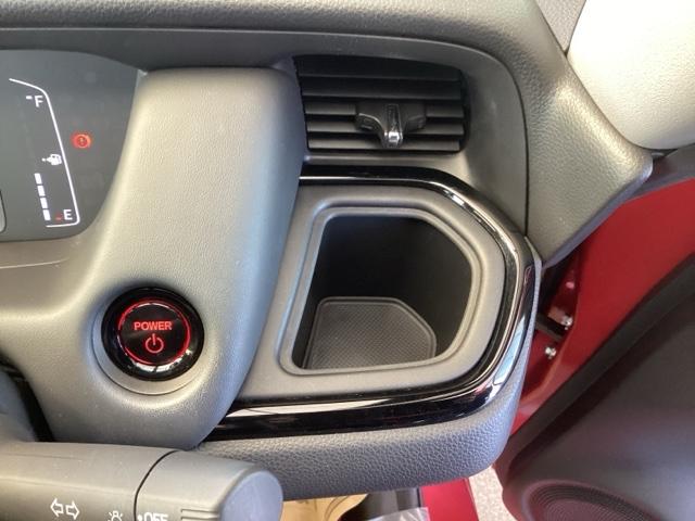 �X�}�[�g�L�[�V�X�e�����ڂł��̂ŁA�n���h�����̃X�C�b�`�������΁A�G���W���X�^�[�g�I