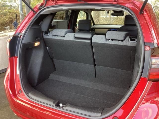 ����ȃe�[���Q�[�g�ł��B���L�A�Ⴂ���ʂő傫�ȉו��̏o�����ꂪ�ȒP�ɂȂ�܂��B