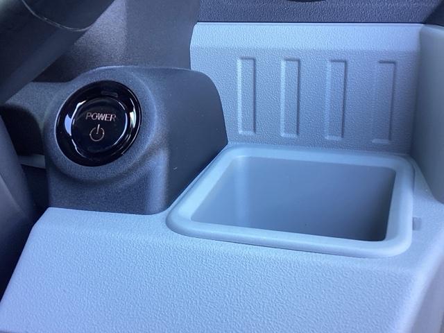 Ｎ－ＶＡＮ ｅ： ｅ：Ｌ４　純正メモリーナビ　リアカメラ　ＥＴＣ　バックモニター　フルオートエアコン　パワーウィンドー　運転席シートヒーター　パーキングセンサー　アクティブクルーズコントロール　キーレス　両スライドドア　ＶＳＡ（47枚目）