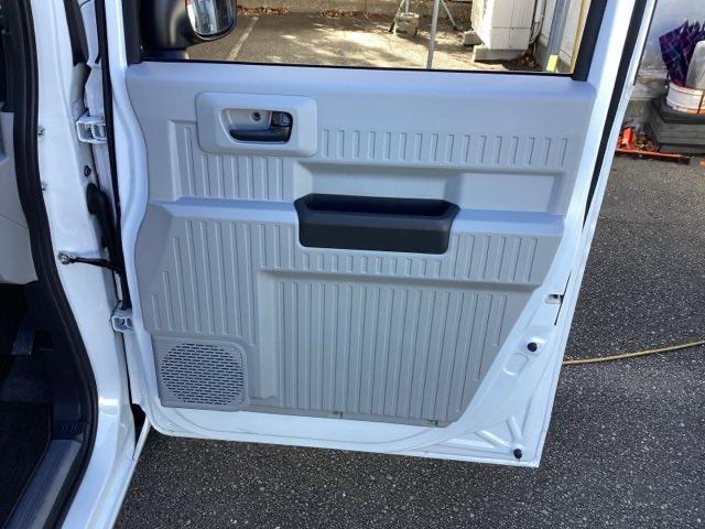 Ｎ－ＶＡＮ ｅ： ｅ：Ｌ４　純正メモリーナビ　リアカメラ　ＥＴＣ　バックモニター　フルオートエアコン　パワーウィンドー　運転席シートヒーター　パーキングセンサー　アクティブクルーズコントロール　キーレス　両スライドドア　ＶＳＡ（52枚目）