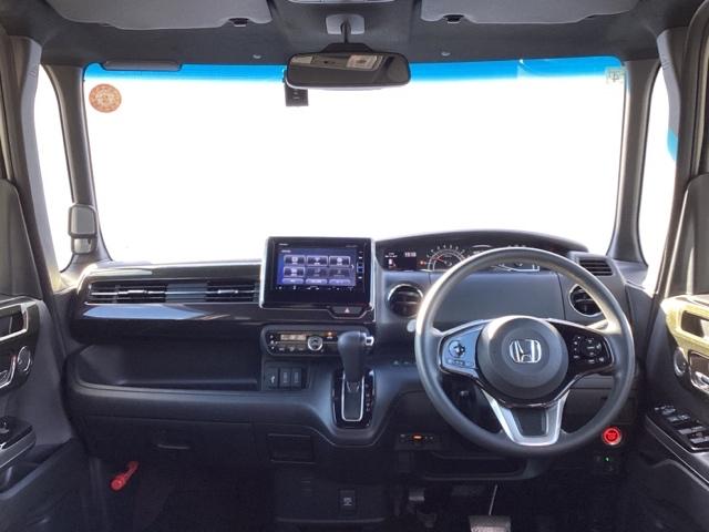 N-BOXカスタム G・Lホンダセンシング メモリーナビ ドラレコ ETC リアカメラ ドライブレコーダー付 ベンチS パワーウインドー 記録簿有 Bモニタ 横滑防止 スマートキープッシュスタート フルセグ地デジTV 運転席エアバッグ クルコン(2枚目)