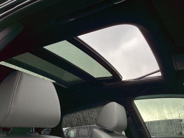 シビック ｅ：ＨＥＶＥＸ　試乗車　メモリーナビ　ドラレコ　ＥＴＣ　クルコン　シ－トヒ－タ－　衝突軽減ブレーキ　ＡＢＳ　ＬＥＤヘッドランプ　サイドカーテンエアバック　サンルーフ　Ｂカメ　ドライブレコーダー　アイドリングストップ（23枚目）