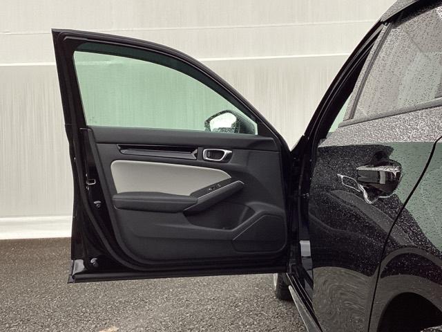 シビック ｅ：ＨＥＶＥＸ　試乗車　メモリーナビ　ドラレコ　ＥＴＣ　クルコン　シ－トヒ－タ－　衝突軽減ブレーキ　ＡＢＳ　ＬＥＤヘッドランプ　サイドカーテンエアバック　サンルーフ　Ｂカメ　ドライブレコーダー　アイドリングストップ（28枚目）