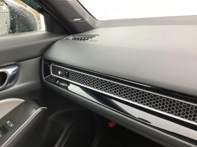 シビック ｅ：ＨＥＶＥＸ　試乗車　メモリーナビ　ドラレコ　ＥＴＣ　クルコン　シ－トヒ－タ－　衝突軽減ブレーキ　ＡＢＳ　ＬＥＤヘッドランプ　サイドカーテンエアバック　サンルーフ　Ｂカメ　ドライブレコーダー　アイドリングストップ（32枚目）