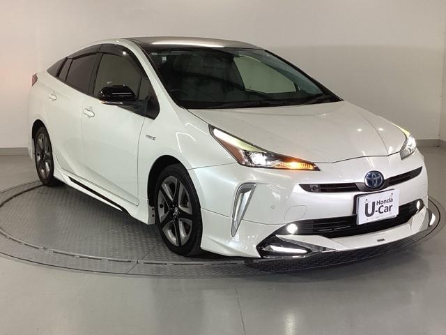 プリウス Ｓツーリングセレクション　ナビ　フルセグ　リアカメラ　コーナーセンサ　シートＨ　地デジ　バックモニタ　アイスト　エアロ　オ－トエアコン　ＬＥＤランプ　横滑り防止　セキュリティアラーム　エアバック　サイドエアバック　ＥＴＣ車載器（7枚目）