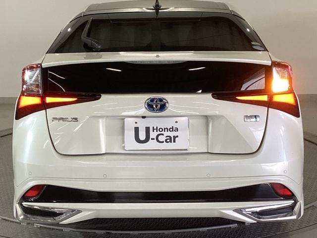 プリウス Ｓツーリングセレクション　ナビ　フルセグ　リアカメラ　コーナーセンサ　シートＨ　地デジ　バックモニタ　アイスト　エアロ　オ－トエアコン　ＬＥＤランプ　横滑り防止　セキュリティアラーム　エアバック　サイドエアバック　ＥＴＣ車載器（32枚目）