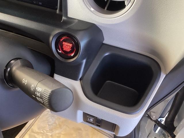 Ｎ－ＢＯＸ ベースグレード　純正ナビ　フルセグ　リアカメラ　アイスト　セキュリティアラーム　地デジＴＶ　誤発信抑制機能　キーレスエントリー　前席シートヒーター　ＵＳＢポート　バックカメラ付　スマートキ　運転席エアバッグ　ナビＴＶ（15枚目）