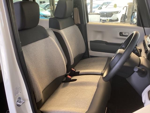 Ｎ－ＢＯＸ ベースグレード　純正ナビ　フルセグ　リアカメラ　アイスト　セキュリティアラーム　地デジＴＶ　誤発信抑制機能　キーレスエントリー　前席シートヒーター　ＵＳＢポート　バックカメラ付　スマートキ　運転席エアバッグ　ナビＴＶ（19枚目）