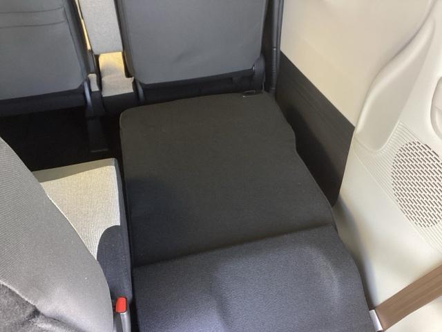 Ｎ－ＢＯＸ ベースグレード　純正ナビ　フルセグ　リアカメラ　アイスト　セキュリティアラーム　地デジＴＶ　誤発信抑制機能　キーレスエントリー　前席シートヒーター　ＵＳＢポート　バックカメラ付　スマートキ　運転席エアバッグ　ナビＴＶ（22枚目）