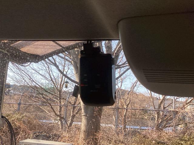 Ｎ－ＢＯＸ ベースグレード　純正ナビ　フルセグ　リアカメラ　アイスト　セキュリティアラーム　地デジＴＶ　誤発信抑制機能　キーレスエントリー　前席シートヒーター　ＵＳＢポート　バックカメラ付　スマートキ　運転席エアバッグ　ナビＴＶ（23枚目）