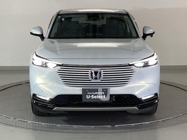 ヴェゼル ｅ：ＨＥＶＺ　純正メモリーナビ　ドラレコ　リアカメラ　地上デジタル　ＵＳＢ入力　ハンズフリーテールゲート　シートＨ　サイドエアＢ　パークセンサー　リヤカメラ　点検記録簿　ＬＥＤヘットライト　ＥＳＣ　パワステ　ＡＡＣ（6枚目）