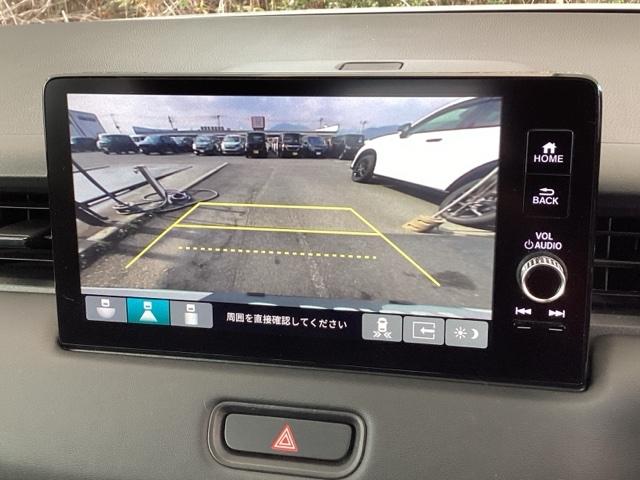 ヴェゼル ｅ：ＨＥＶＺ　純正メモリーナビ　ドラレコ　リアカメラ　地上デジタル　ＵＳＢ入力　ハンズフリーテールゲート　シートＨ　サイドエアＢ　パークセンサー　リヤカメラ　点検記録簿　ＬＥＤヘットライト　ＥＳＣ　パワステ　ＡＡＣ（12枚目）