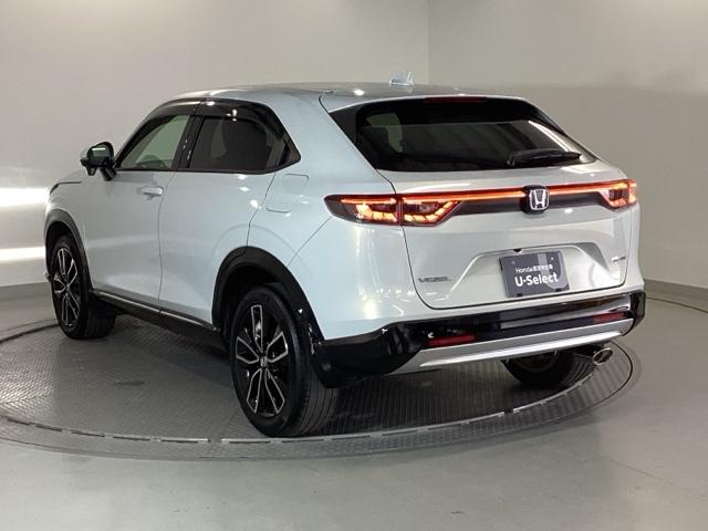 ヴェゼル ｅ：ＨＥＶＺ　純正メモリーナビ　ドラレコ　リアカメラ　地上デジタル　ＵＳＢ入力　ハンズフリーテールゲート　シートＨ　サイドエアＢ　パークセンサー　リヤカメラ　点検記録簿　ＬＥＤヘットライト　ＥＳＣ　パワステ　ＡＡＣ（27枚目）