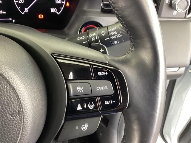 ヴェゼル ｅ：ＨＥＶＺ　純正メモリーナビ　ドラレコ　リアカメラ　地上デジタル　ＵＳＢ入力　ハンズフリーテールゲート　シートＨ　サイドエアＢ　パークセンサー　リヤカメラ　点検記録簿　ＬＥＤヘットライト　ＥＳＣ　パワステ　ＡＡＣ（43枚目）