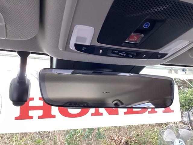 ヴェゼル ｅ：ＨＥＶＺ　純正メモリーナビ　ドラレコ　リアカメラ　地上デジタル　ＵＳＢ入力　ハンズフリーテールゲート　シートＨ　サイドエアＢ　パークセンサー　リヤカメラ　点検記録簿　ＬＥＤヘットライト　ＥＳＣ　パワステ　ＡＡＣ（51枚目）