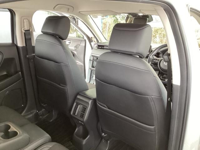 ヴェゼル ｅ：ＨＥＶＺ　純正メモリーナビ　ドラレコ　リアカメラ　地上デジタル　ＵＳＢ入力　ハンズフリーテールゲート　シートＨ　サイドエアＢ　パークセンサー　リヤカメラ　点検記録簿　ＬＥＤヘットライト　ＥＳＣ　パワステ　ＡＡＣ（60枚目）