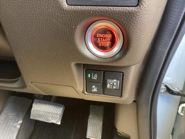 N-BOX L 純正ナビ フルセグ リアカメラ USB入力 DVD視聴可能 LEDランプ 運転席エアバッグ イモビライザー キーフリー Rカメ パワーウインドウ ナビTV 助手席エアバッグ ETC付 エアコン 地デジ(17枚目)