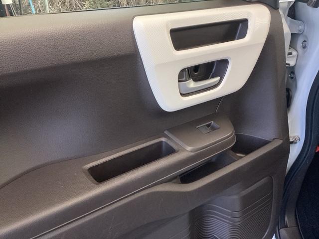 N-BOX L 純正ナビ フルセグ リアカメラ USB入力 DVD視聴可能 LEDランプ 運転席エアバッグ イモビライザー キーフリー Rカメ パワーウインドウ ナビTV 助手席エアバッグ ETC付 エアコン 地デジ(38枚目)