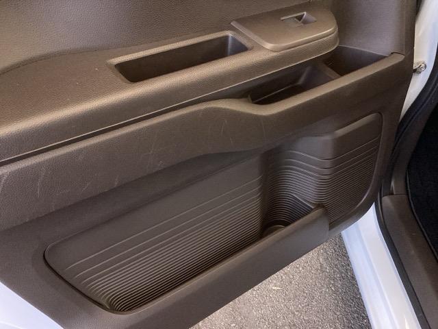 N-BOX L 純正ナビ フルセグ リアカメラ USB入力 DVD視聴可能 LEDランプ 運転席エアバッグ イモビライザー キーフリー Rカメ パワーウインドウ ナビTV 助手席エアバッグ ETC付 エアコン 地デジ(39枚目)