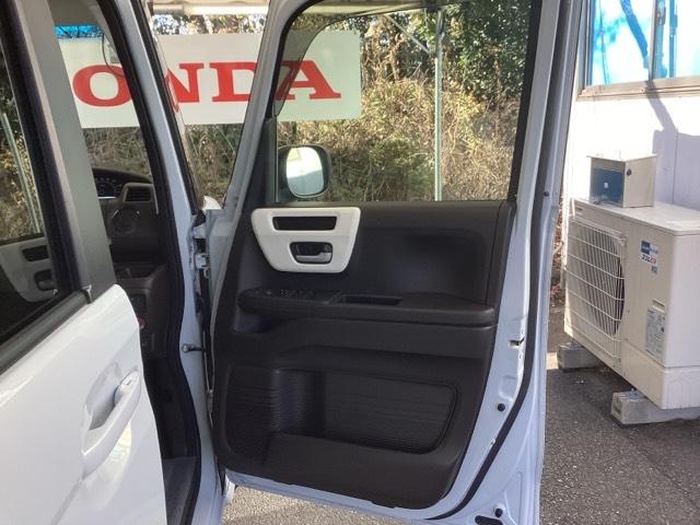 N-BOX L 純正ナビ フルセグ リアカメラ USB入力 DVD視聴可能 LEDランプ 運転席エアバッグ イモビライザー キーフリー Rカメ パワーウインドウ ナビTV 助手席エアバッグ ETC付 エアコン 地デジ(47枚目)