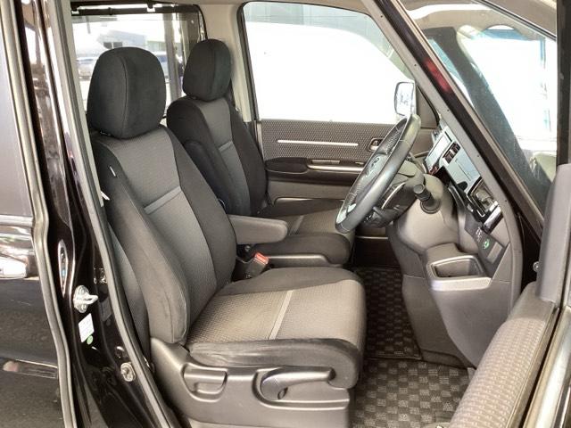 �t�����g�L�X�A�Z�p���[�g�V�[�g�̉^�]�Ȃ́A�n�C�g�A�W���X�^�[���t���Ă���̂ŁA���K�Ƀh���C�u���ł��܂��B�n���h���̓e���X�R�s�b�N�@�\�ŁA�n���h���ʒu����E���E��O�E���ɒ��߂ł��܂��B