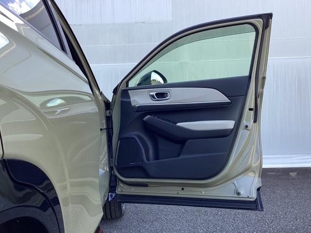 �{�f�B�[��C���e���A�͐��X�^�b�t������䒚�J�ɖ����A�N���[�j���O���Ă��܂�