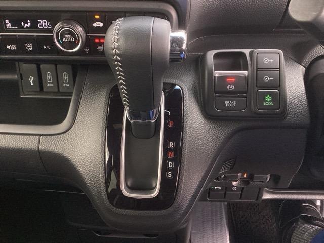 �V�t�g�̓C���p�l�V�t�g�A�p�[�L���O�u���[�L�͓d�q����ƂȂ��Ă��܂��B