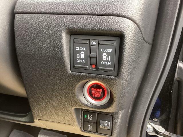 �p���[�X���C�h�h�A�̊J�̓X�}�[�g�L�[�̃����R����h�A�m�u�͖ܘ_�A�^�]�ȑ��̃X�C�b�`����ł��J���ł��A���S�E�ȒP�ł��B