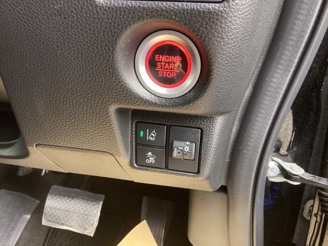 �X�}�[�g�L�[�V�X�e�����ڂł��̂ŁA�n���h�����̃X�C�b�`�������΁A�G���W���X�^�[�g�I