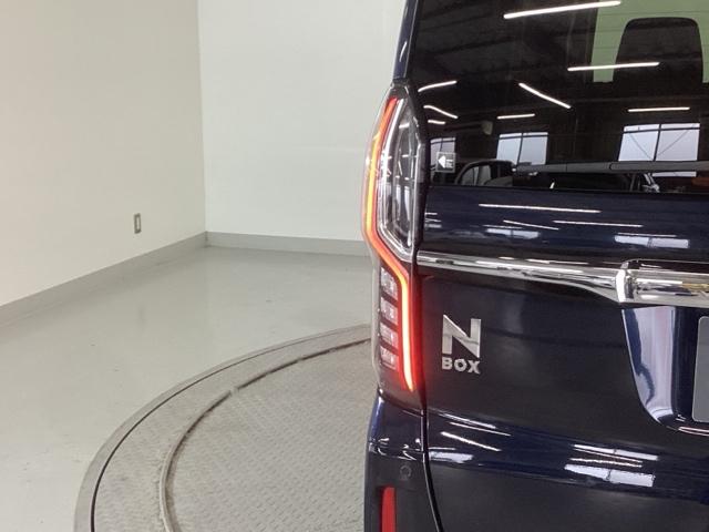 Ｎ－ＢＯＸカスタム ＥＸターボ　純正ナビ　スーパースライドシート　アイドルＳＴＯＰ　ソナー　衝突被害軽減装置　ＤＶＤ　サイドエアバック　横滑り防止装置　ＬＥＤランプ　ＡＢＳ　ＵＳＢ　地デジ　エアバッグ　盗難防止装置　オートエアコン（36枚目）