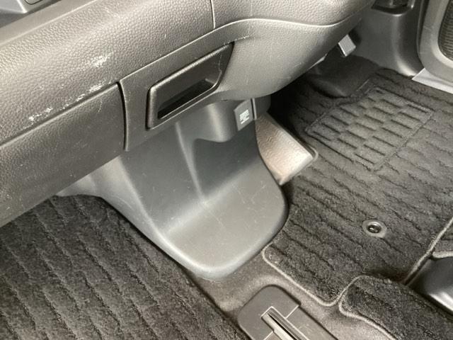 Ｎ－ＢＯＸカスタム ＥＸターボ　純正ナビ　スーパースライドシート　アイドルＳＴＯＰ　ソナー　衝突被害軽減装置　ＤＶＤ　サイドエアバック　横滑り防止装置　ＬＥＤランプ　ＡＢＳ　ＵＳＢ　地デジ　エアバッグ　盗難防止装置　オートエアコン（47枚目）