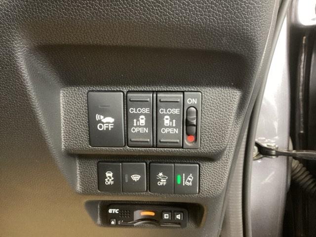 �p���[�X���C�h�h�A�̊J�̓X�}�[�g�L�[�̃����R����h�A�m�u�͖ܘ_�A�^�]�ȑ��̃X�C�b�`����ł��J���ł��A���S�E�ȒP�ł��B