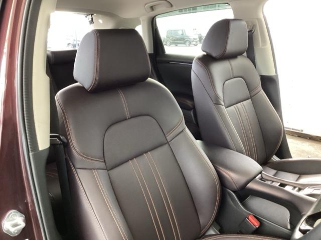 �V�[�g�̓t�B�b�g�����ǂ��A�y�ȉ^�]�p����ۂĂ܂��B�V�[�g�q�[�^�[�t���I���ڑ̂����Ă����̂Ŋ������̉^�]�����K�ł��B