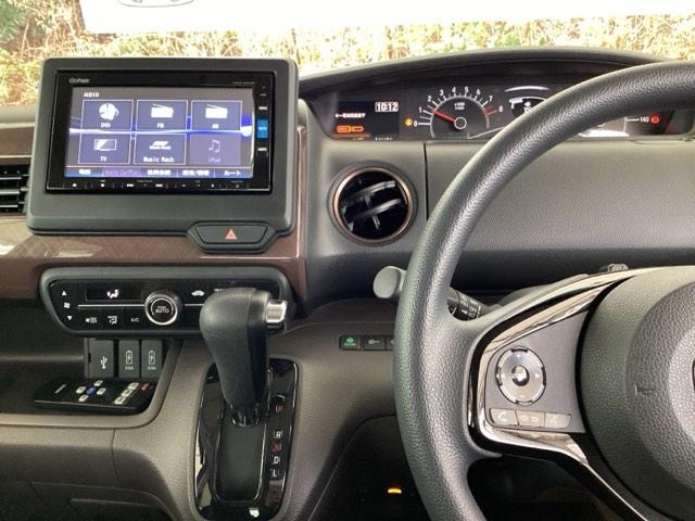 Ｎ－ＢＯＸ Ｇ・Ｌホンダセンシングカッパーブラウンスタイル　ドラレコ　ナビ　Ｒカメラ　後席モニター　両側Ｐスライドドア　盗難防止装置　記録簿　ＶＳＡ　クルコン　ＬＥＤ　ＤＶＤ　ベンチシート　サイドカーテンエアバック　キーフリー　地デジＴＶ　ＡＢＳ　パワステ（3枚目）