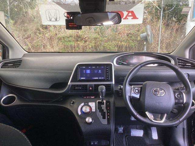 シエンタ ハイブリッドＧセーフティーエディションＩＩ　ナビ　両側電動スライドドア　リアカメラ　ＵＳＢ　地デジＴＶ　盗難防止システム　スマートキ　クルコン　３列シート　ＬＥＤライト　ＥＴＣ車載器　オートエアコン　キーレス　アイドリングストップ　サポカー（3枚目）