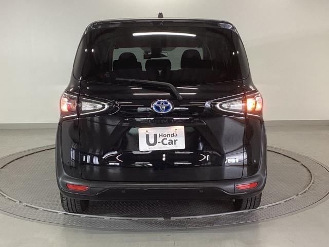 シエンタ ハイブリッドＧセーフティーエディションＩＩ　ナビ　両側電動スライドドア　リアカメラ　ＵＳＢ　地デジＴＶ　盗難防止システム　スマートキ　クルコン　３列シート　ＬＥＤライト　ＥＴＣ車載器　オートエアコン　キーレス　アイドリングストップ　サポカー（9枚目）