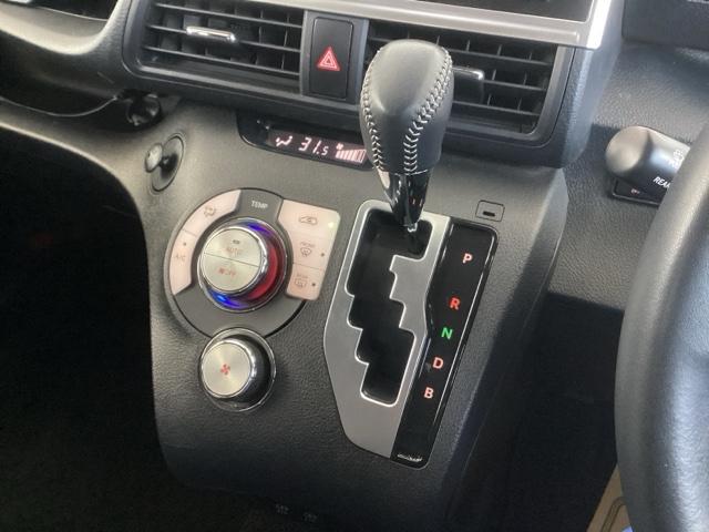 シエンタ ハイブリッドＧセーフティーエディションＩＩ　ナビ　両側電動スライドドア　リアカメラ　ＵＳＢ　地デジＴＶ　盗難防止システム　スマートキ　クルコン　３列シート　ＬＥＤライト　ＥＴＣ車載器　オートエアコン　キーレス　アイドリングストップ　サポカー（14枚目）