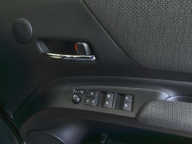 シエンタ ハイブリッドＧセーフティーエディションＩＩ　ナビ　両側電動スライドドア　リアカメラ　ＵＳＢ　地デジＴＶ　盗難防止システム　スマートキ　クルコン　３列シート　ＬＥＤライト　ＥＴＣ車載器　オートエアコン　キーレス　アイドリングストップ　サポカー（47枚目）