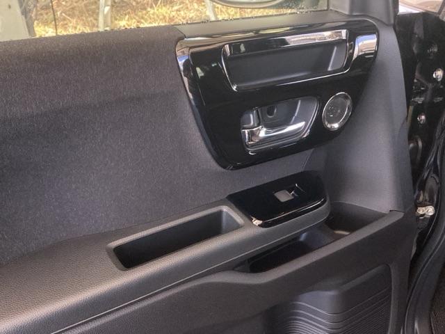 N-BOXカスタム L 純正ナビ フルセグ リアカメラ 両席エアバック Bモニタ ブレーキサポート セキュリティー LEDランプ キーレスエントリー SRS 横滑り防止機能 片側電動両側スライドドア DVD再生機能 PW(37枚目)