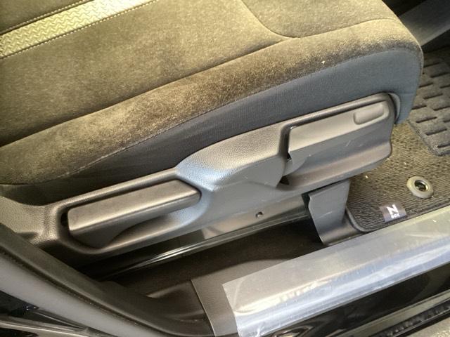 N-BOXカスタム L 純正ナビ フルセグ リアカメラ 両席エアバック Bモニタ ブレーキサポート セキュリティー LEDランプ キーレスエントリー SRS 横滑り防止機能 片側電動両側スライドドア DVD再生機能 PW(45枚目)