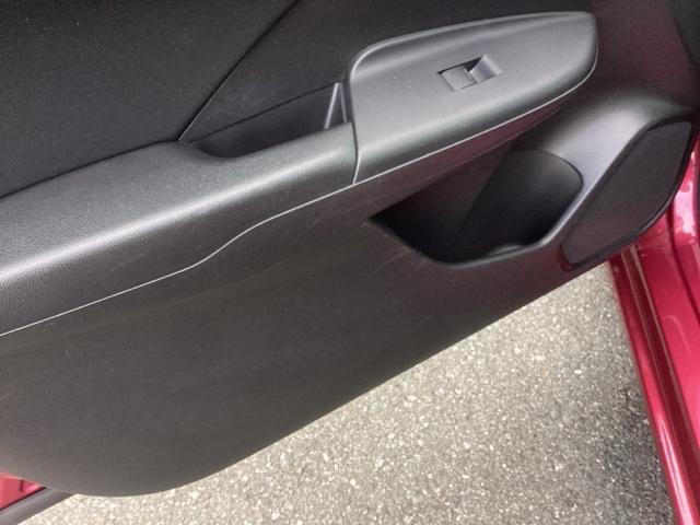 フィット 13G・Lホンダセンシング 純正ナビ フルセグ リアカメラ Bカメ スマキー USBポート Dレコ イモビ フルオートエアコン LEDヘッドライト サイドエアバック キーフリー Wエアバック オートクルーズ パワーステアリング(40枚目)