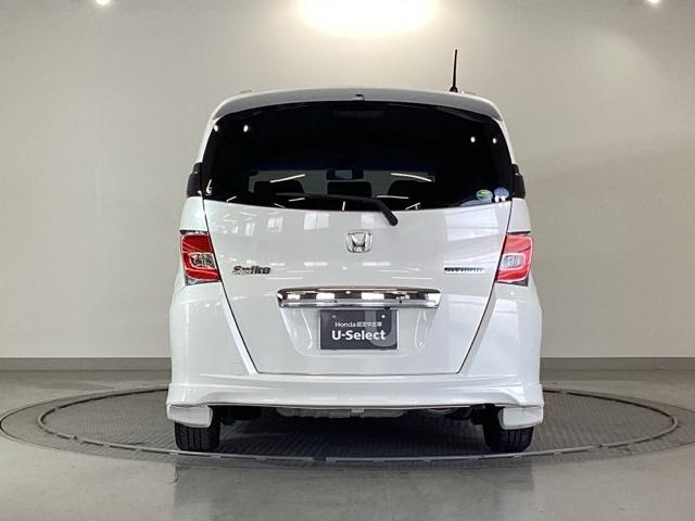 ���ꂪ�t�����₷�������K���X�ɂ̓������C�p�[���t���Ă��܂��B�t�����g�̃��C�p�[���n�m�̎��̓V�t�g���o�[�����o�[�X�ɓ����ƃ������C�p�[�������N���č쓮�A�N�����[�Ȏ��E���ۂĂ܂��B