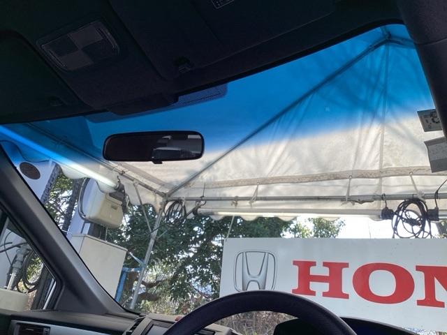 �n�[�t�V�F�C�h�t�����g�E�C���h�E�y�e�K���X��[�̐F�������z�𑕔����Ă��܂��B�L���t�����g�K���X�Ŏ��E���m�ۂ���ῂ������y���A�L�Ɩ����ł͂����Ԃ�Ⴂ�܂���