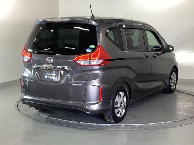 �{�f�B�J���[�́A���_���X�e�B�[�����^���b�N�ŁA�C�i�ƕ��i�����킹���A�������܂����_�[�N�J���[�ł��I