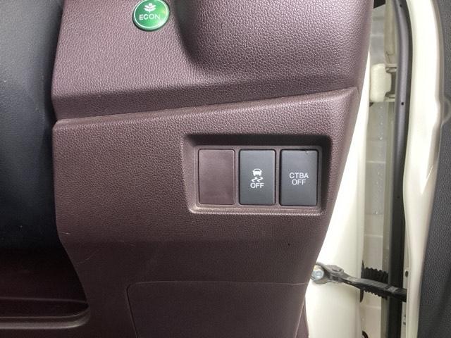 �J���Ŋ���₷���H�ʂȂǂŉ����肪�����������A�u���[�L�ƃG���W���o�͂������I�ɃR���g���[�����A�D�ꂽ�ԗ����萫���������܂��B