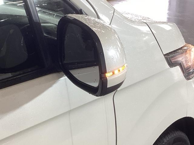 �h�A�~���[�E�C���J�[�͂������Ȃ����ł͂���܂���B�T�C�h����̎��F�����悭�Ȃ���S���u�ł��B