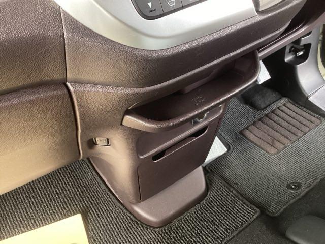 �y�h�����N�z���_�[�z�ƁA���܂��܂Ȏg�����̂ł���y�X���C�h�Z���^�[�g���[�z�^�]�Ȃ��������Ȃ�������݂Ɏg���܂��B���������ɂ͂�����Ƃ�������������̂ɕ֗��Ȏ��[�a�n�w������܂��B