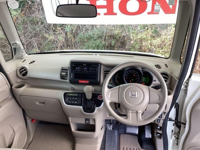 N-BOX C 純正CDチューナー オートエアコン スマキー アイドリングS パワステ パワーウィンドウ Wエアバック 両側スライドドア ESC ベンチシート ABS キーレス エアバック セキュリティーアラーム(2枚目)