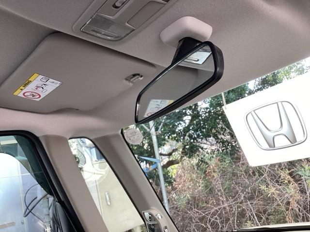 N-BOX C 純正CDチューナー オートエアコン スマキー アイドリングS パワステ パワーウィンドウ Wエアバック 両側スライドドア ESC ベンチシート ABS キーレス エアバック セキュリティーアラーム(10枚目)