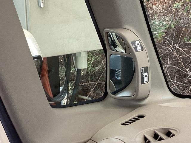 N-BOX C 純正CDチューナー オートエアコン スマキー アイドリングS パワステ パワーウィンドウ Wエアバック 両側スライドドア ESC ベンチシート ABS キーレス エアバック セキュリティーアラーム(45枚目)